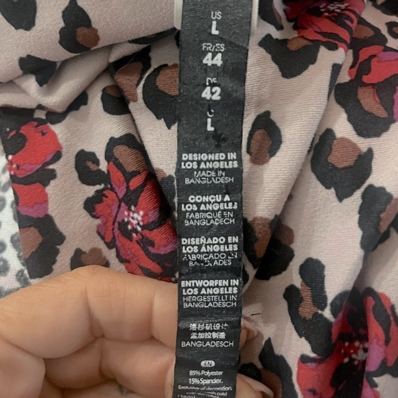 WILDFOX Sport Like New Contender Compression Ankle Leggings in Floral Leopard L - Picture 2 of 8